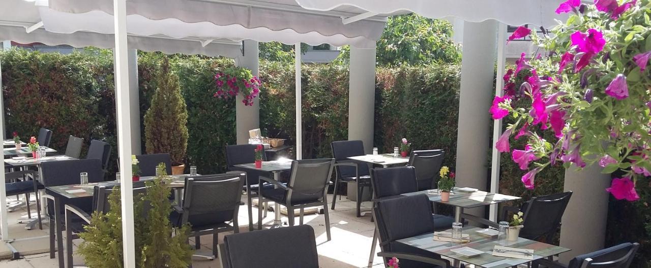 Cottage Logis Hotel - Restaurant Dudelange Exterior foto