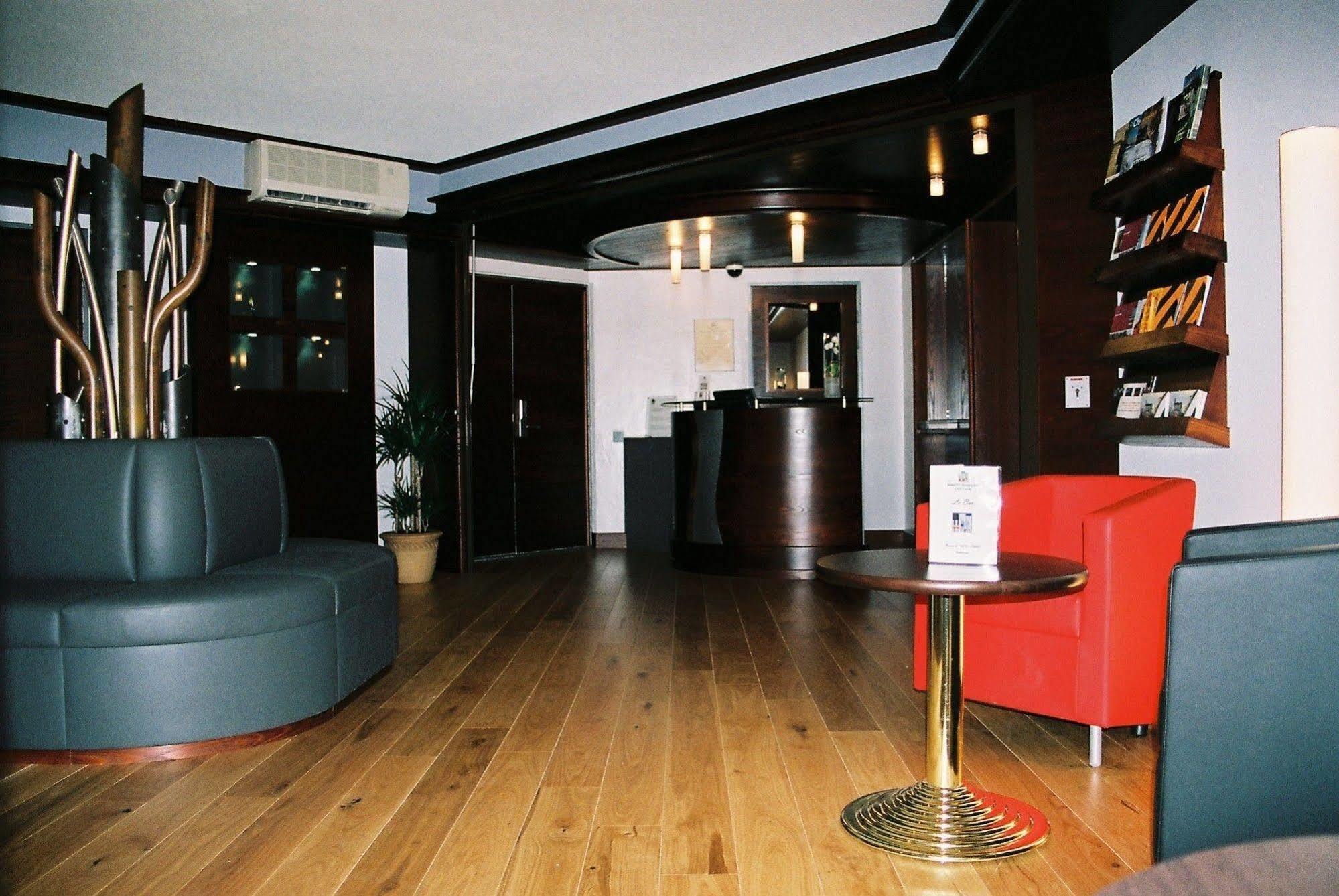 Cottage Logis Hotel - Restaurant Dudelange Exterior foto